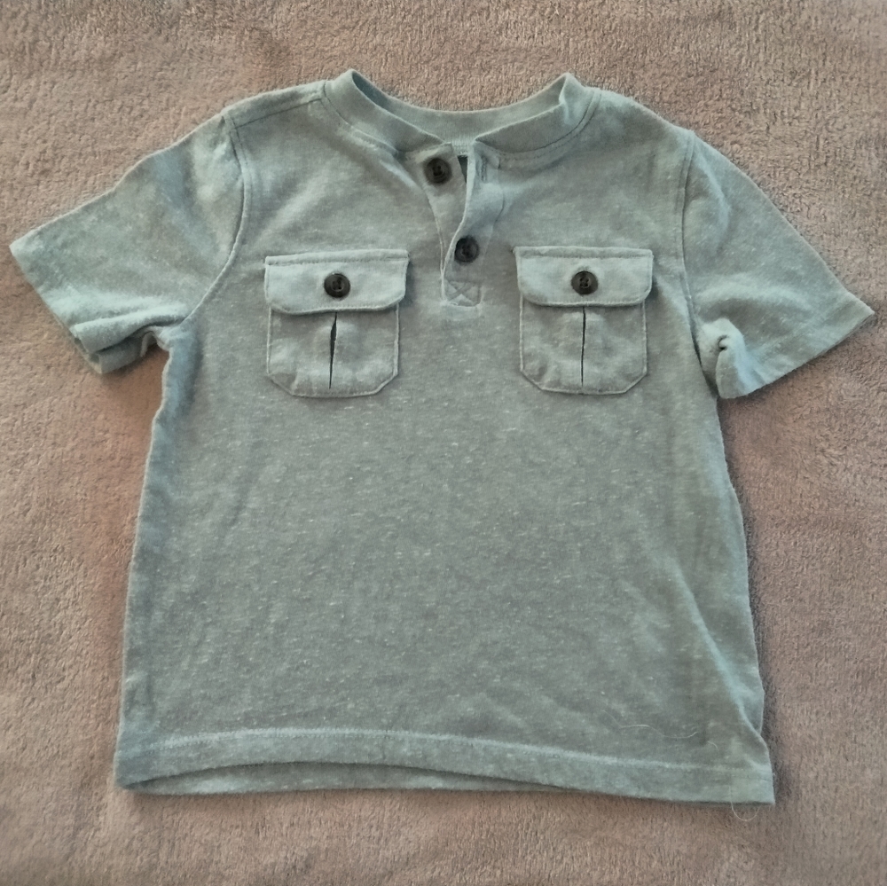 Short sleeve dress shirt